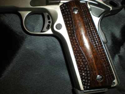 Custom Gun Grips